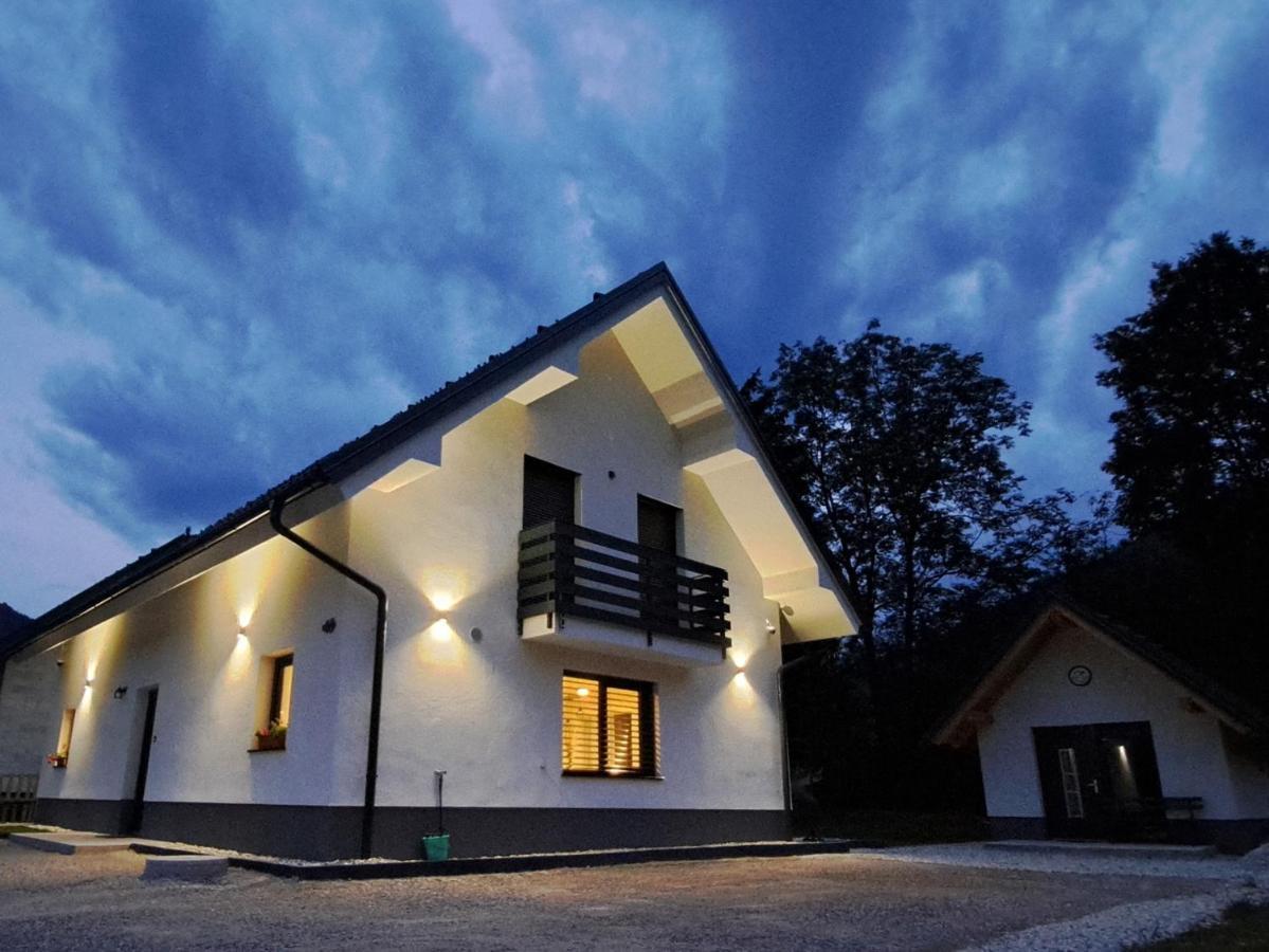 Riverside Apartma 1, Kranjska Gora Bagian luar foto